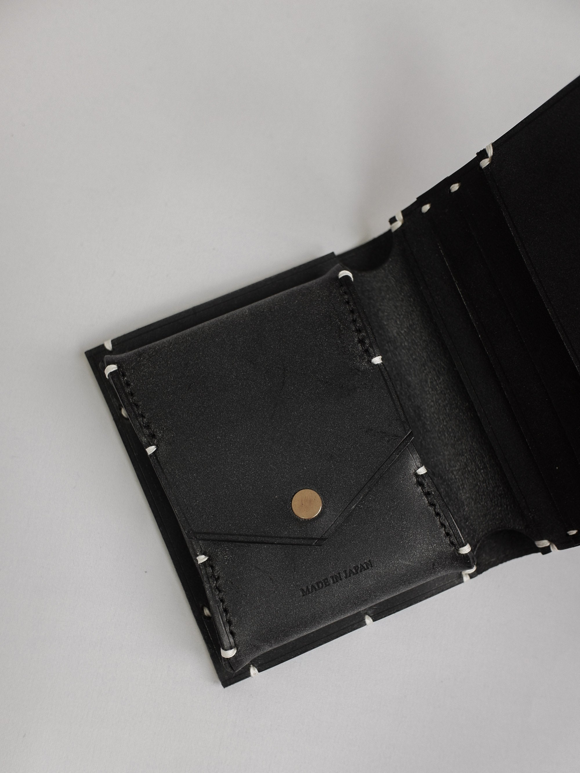 CLEAN Bi-fold Wallet