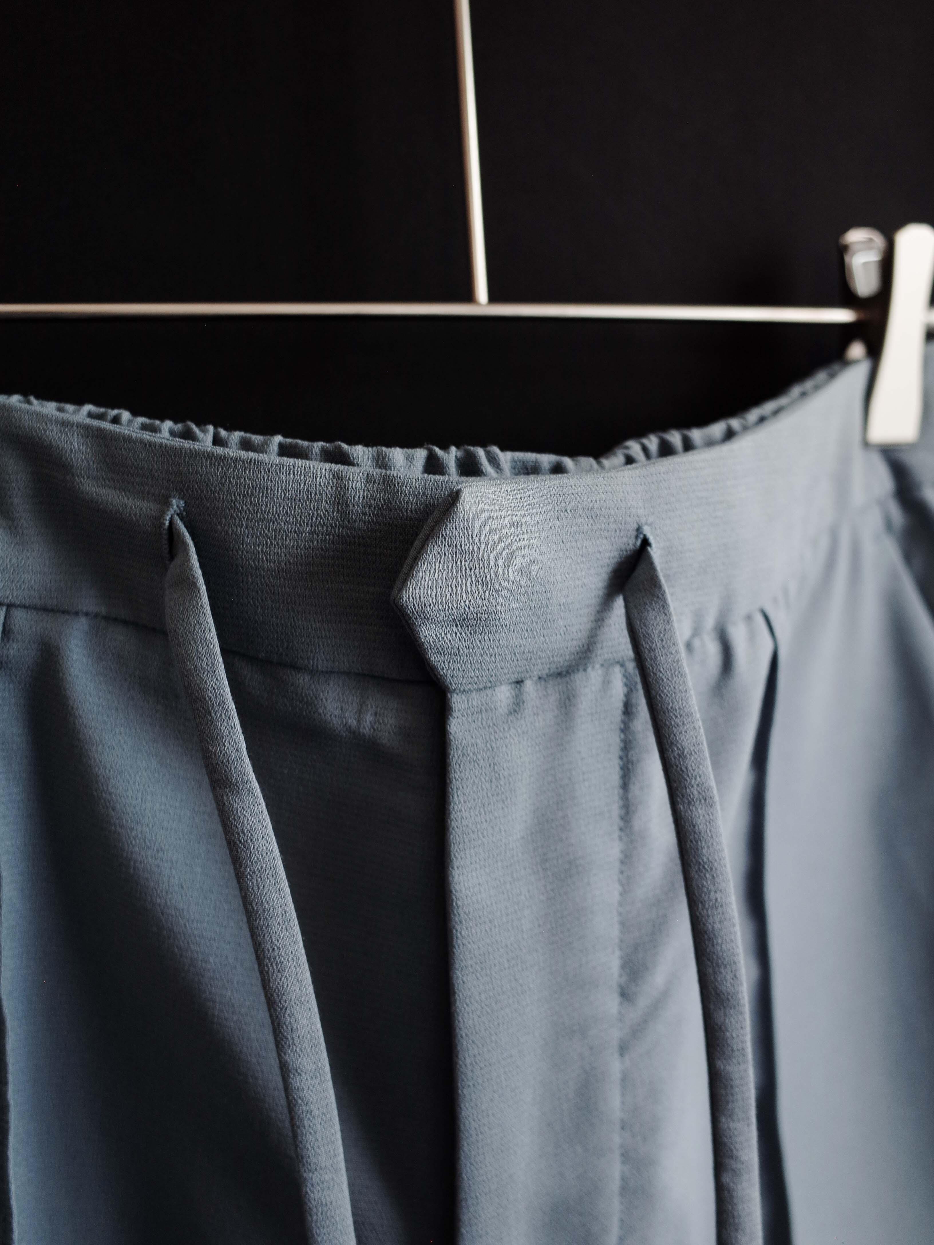 Relaxed Center-Stitched Drawstring Trousers