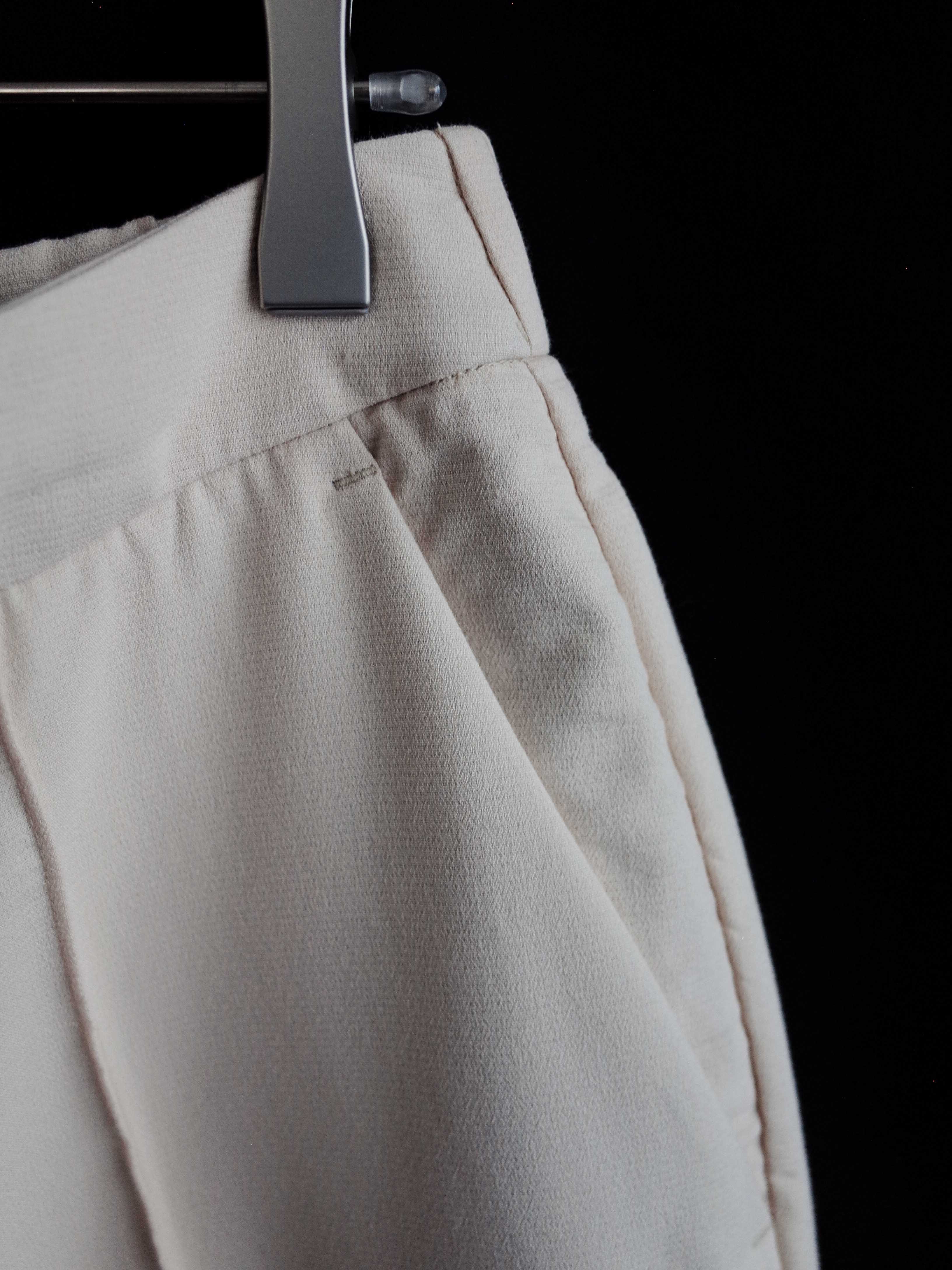 Relaxed Center-Stitched Drawstring Trousers